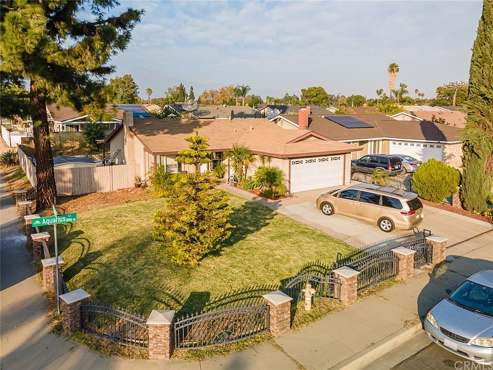 1st image of 640 Aquarius Ct