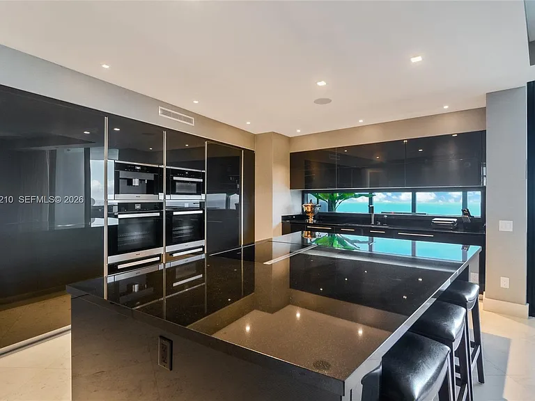 18555 Collins Ave #4305 — Photo 10