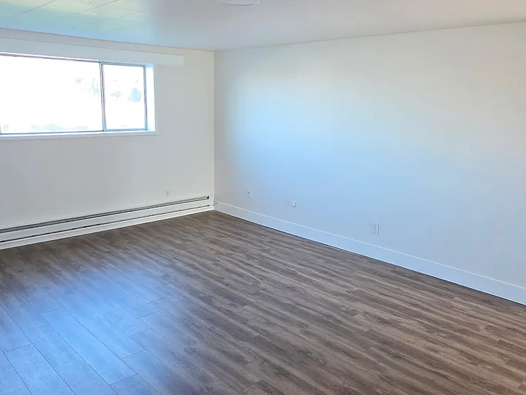 310 Moonlite Dr #8 — Photo 3