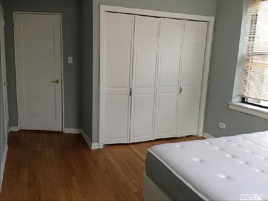 Sold by Realmart Realty LLC | media 6