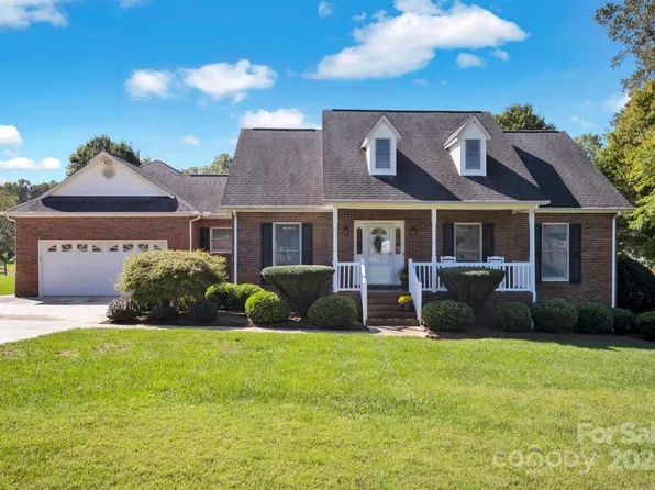 129 Clodfelter Rd, Mooresville, NC 28115