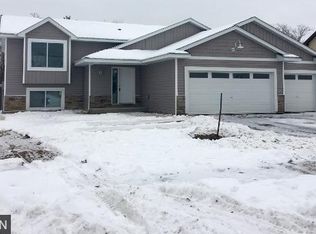 11559 Bristol Rd, Chisago City, MN 55013