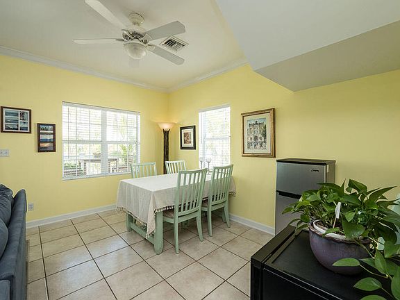 5th image of 3029 N Roosevelt Blvd APT 15