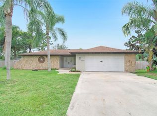 530 Emerson Dr NE, Palm Bay, FL 32907