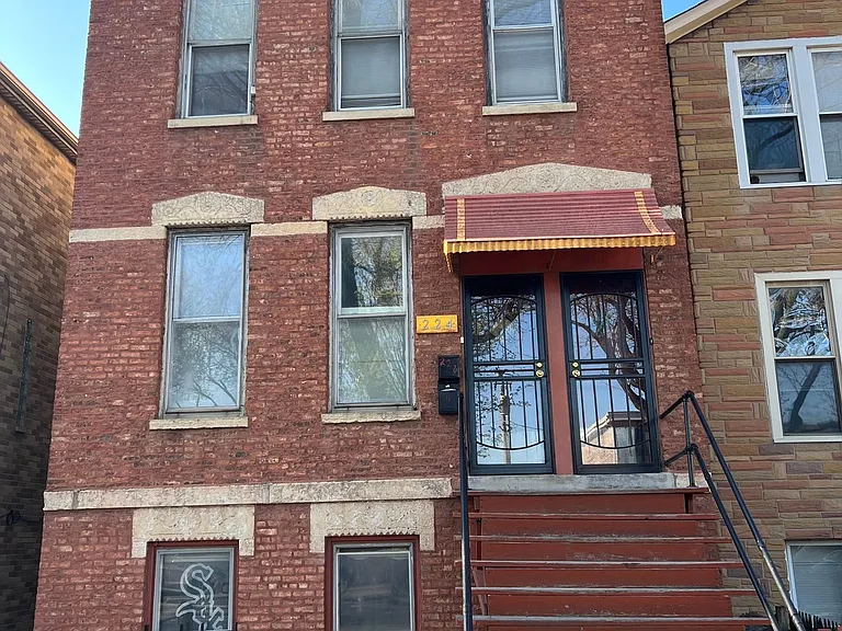 224 W 24th Pl #2F — Photo 3