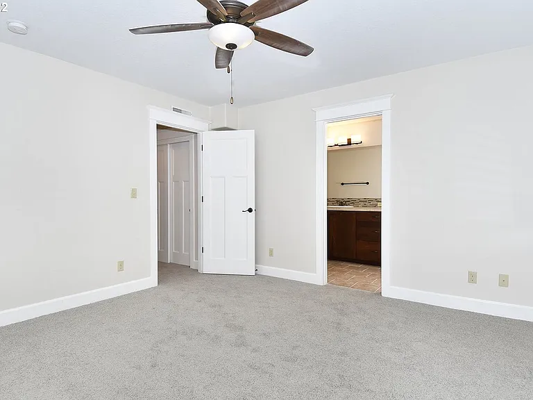11048 SW Legacy Oak Way — Photo 17
