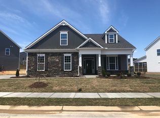 1240 Valley Dale Dr, Fuquay Varina, NC 27526