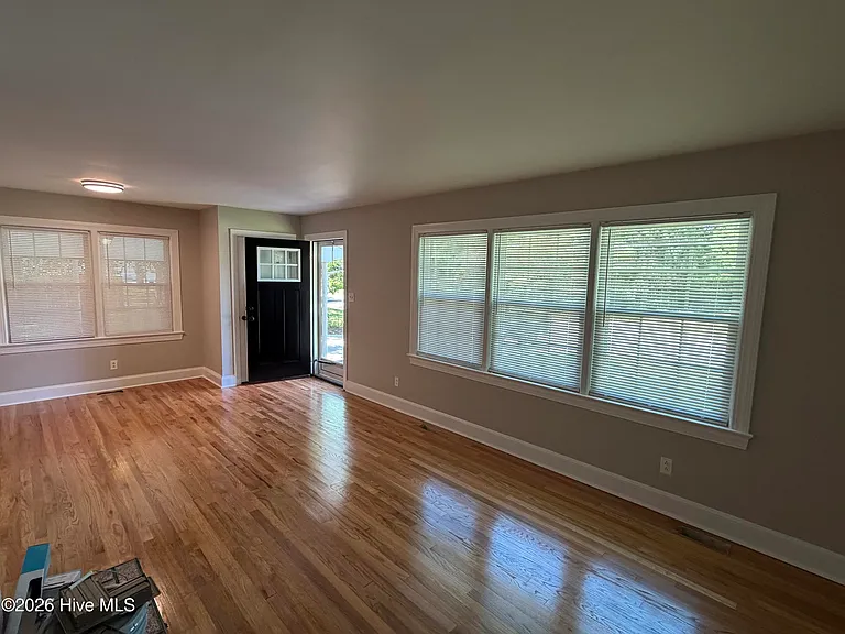 2505 Winstead Rd — Photo 3