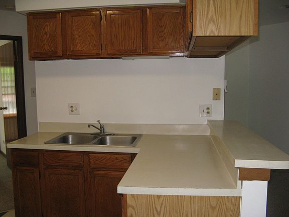 4th image of 1235 Wyndham Ct APT 102