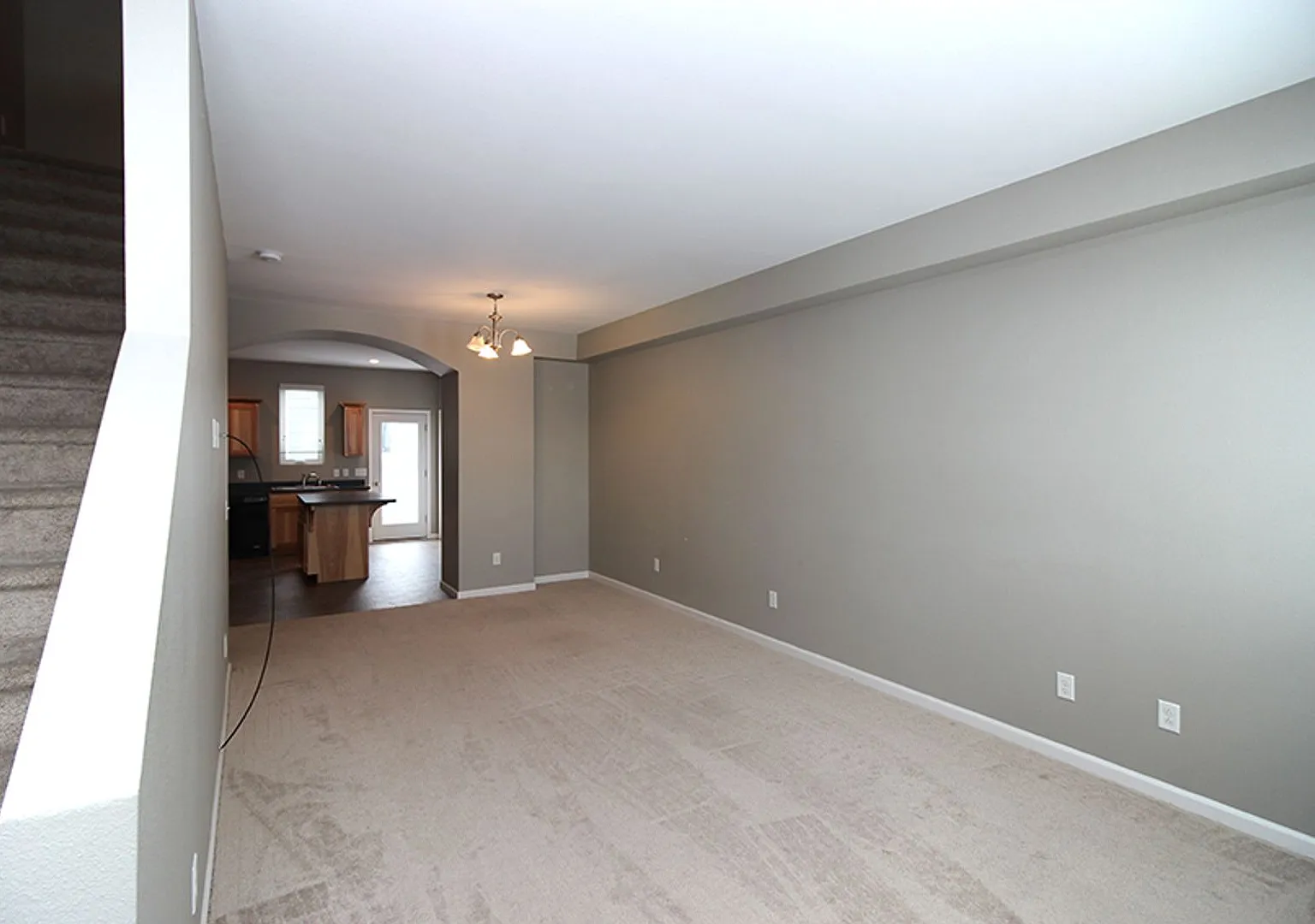 Welcome home to 3167 Sullivan Loop - a stunning 2-bedroom, 2.5-bathroom gem in a prime location! — Photo 4