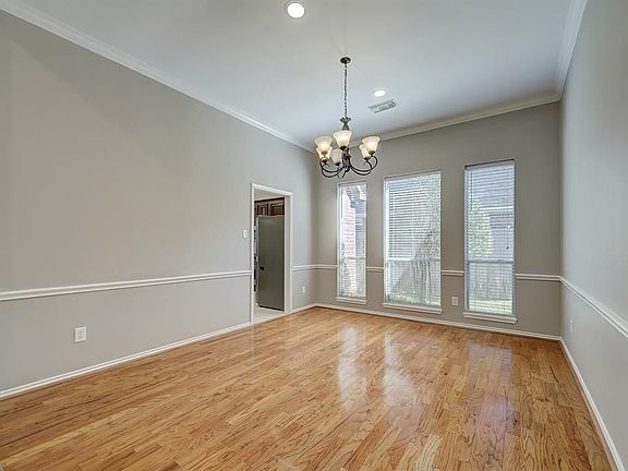 4th image of 22418 Bristolwood Ct