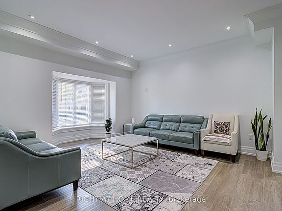 5th image of 67 Scarborough Heights Blvd