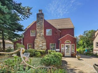 889 James Street, Pelham, NY 10803