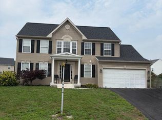 10004 Shirley Ct, Hagerstown, MD 21740