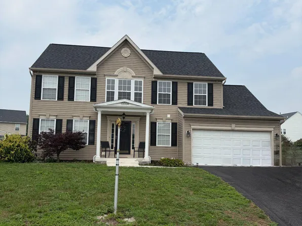 10004 Shirley Ct, Hagerstown, MD 21740