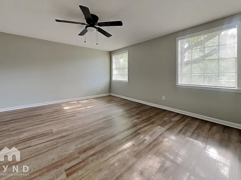 2888 Baywood Dr — Photo 10