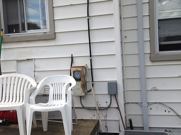 5th image of 13710 Knox Ave