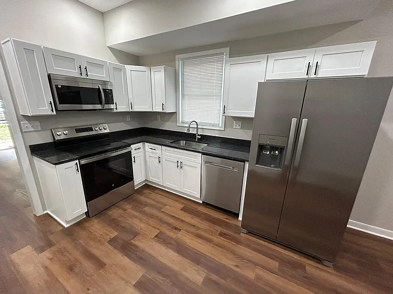 733 Kirkham St #2 — Photo 3