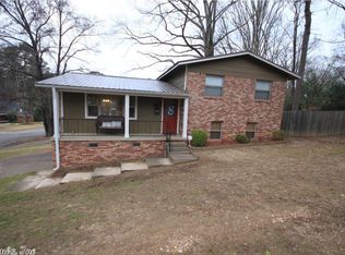 619 W Narroway St, Benton, AR 72015