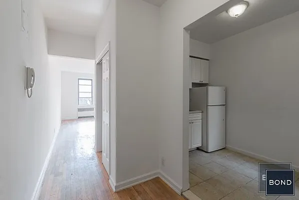 Rented by Bond New York | media 11