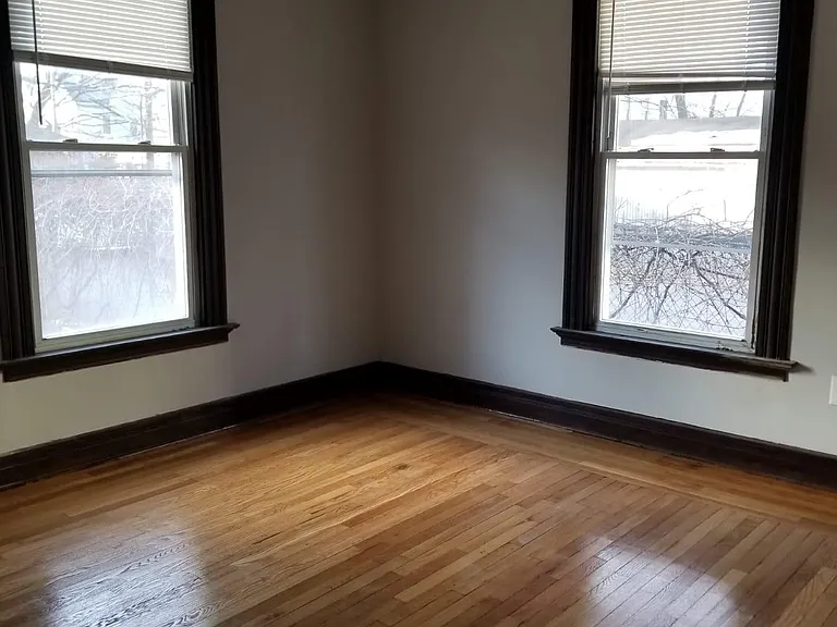 624 Dixwell Ave — Photo 5