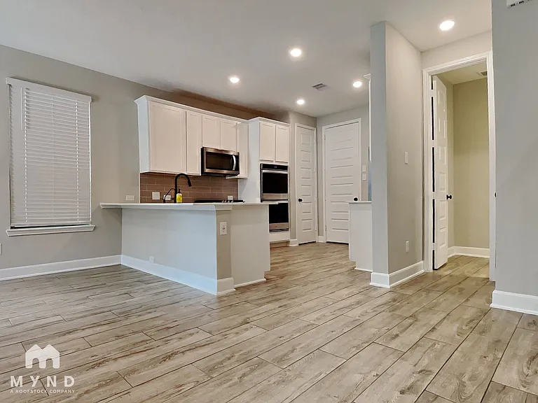 10210 Alder Ridge Dr — Photo 2