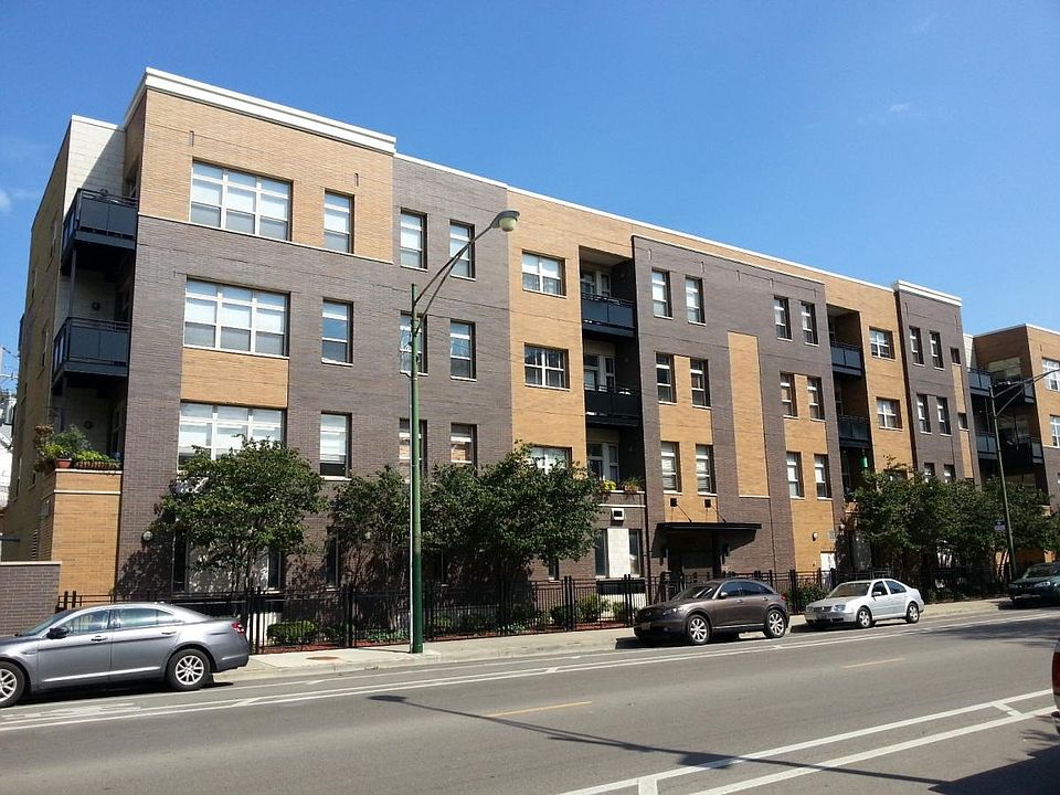 1st image of 2951 N Clybourn Ave