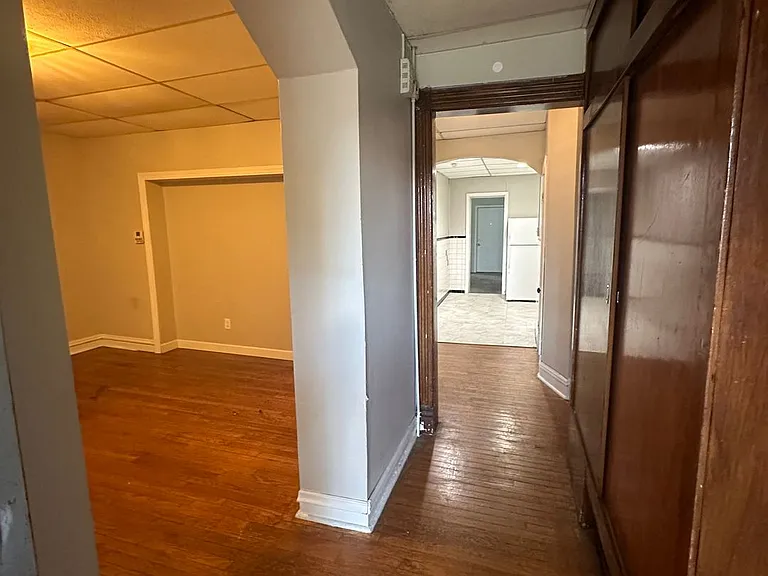 4642 Farlin Ave — Photo 3