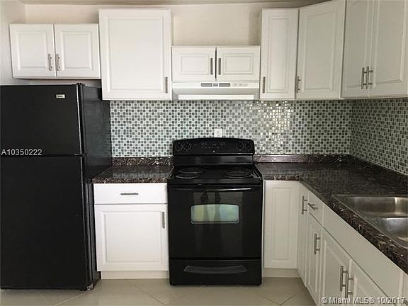 4th image of 2750 NE 183rd St APT 907