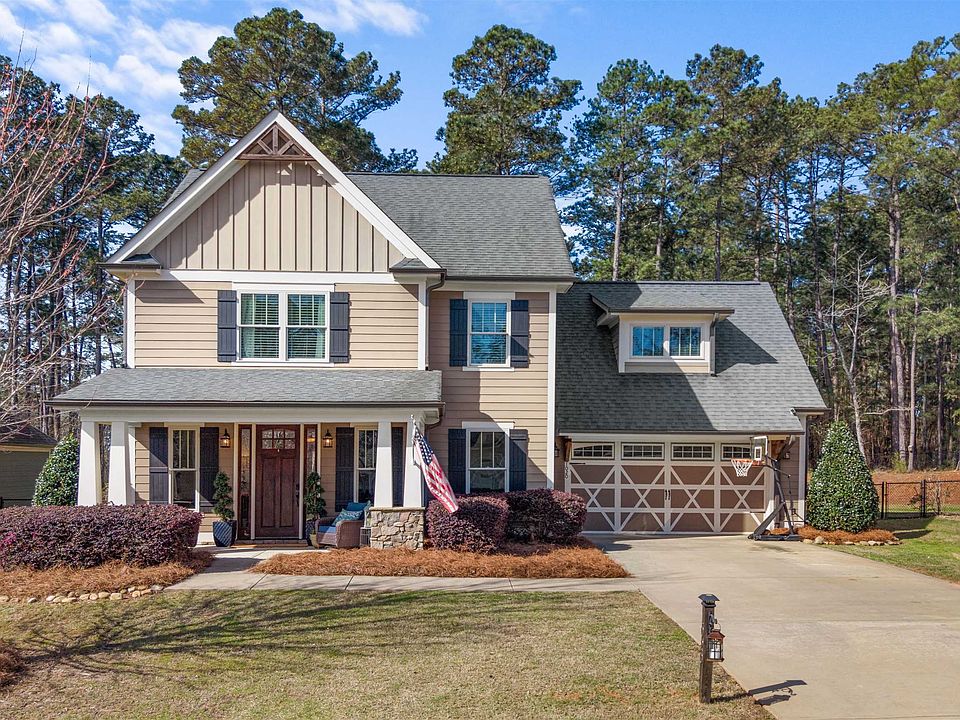 1st image of 1020 McInteer Cir