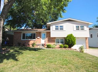 478 W Buckingham Dr, Decatur, IL 62526