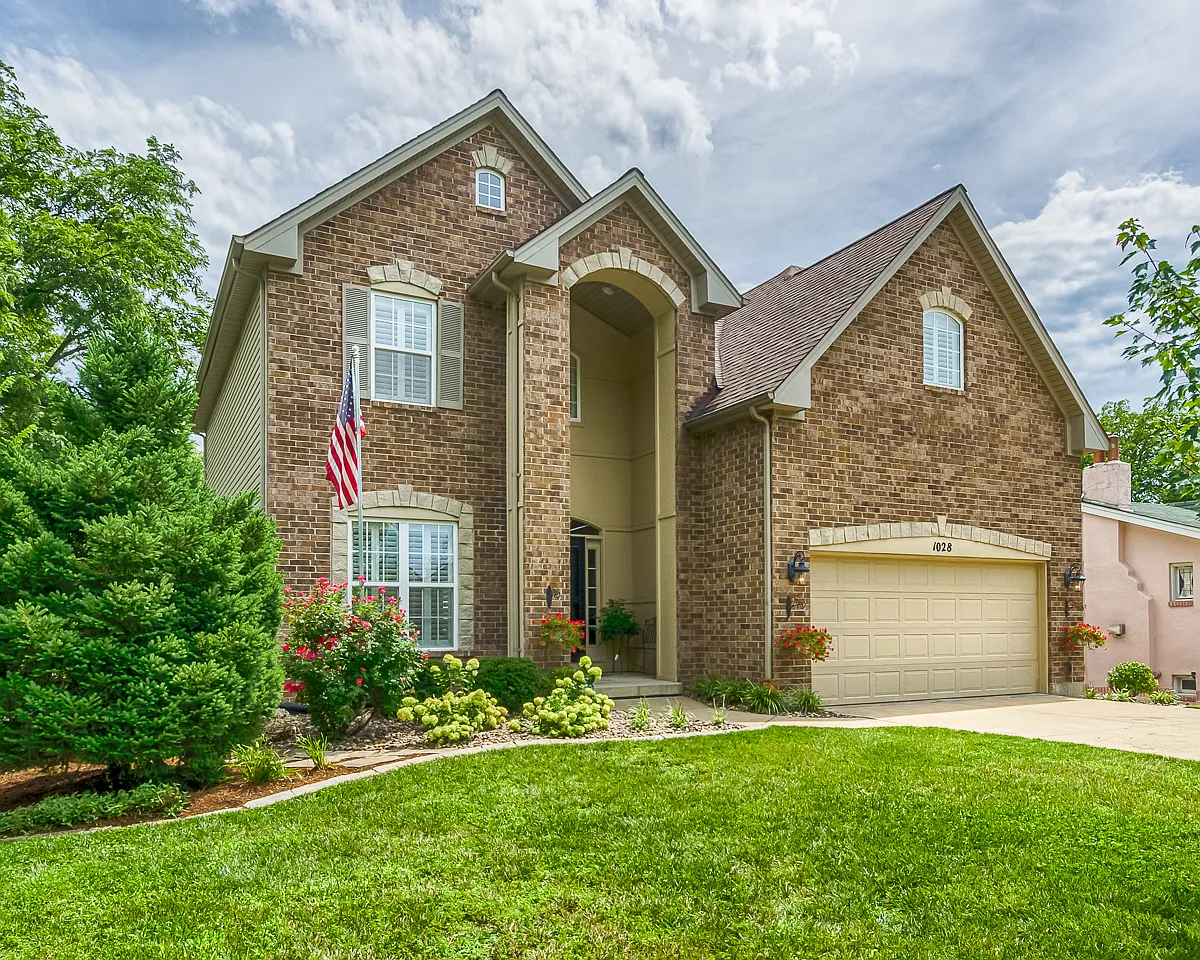 1028 N Taylor Ave photo 1