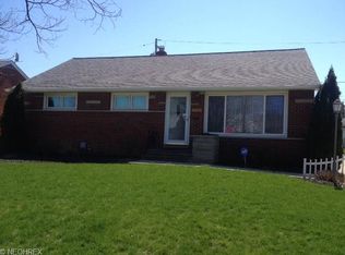 8465 Northlane Dr, Brooklyn, OH 44144