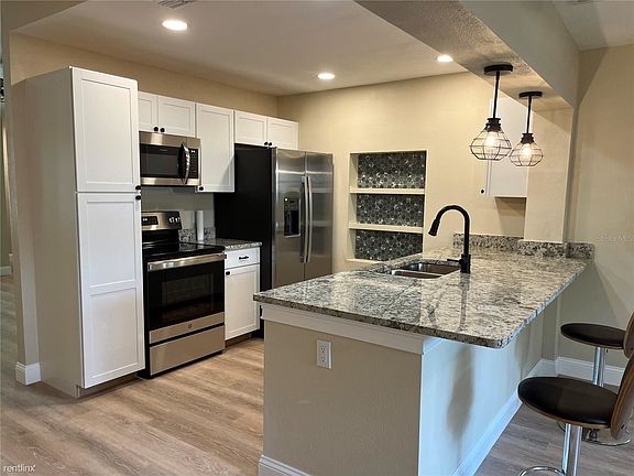 5th image of 10270R 63rd Ln N