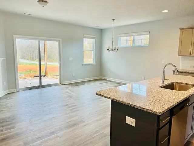 159 McDowell Ln — Photo 12
