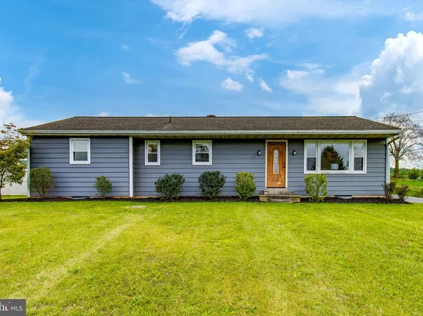 412 S Reamstown Rd, Ephrata, PA 17522