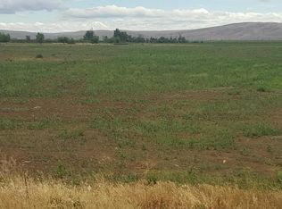 6530 Ashue Rd, Wapato, WA 98951