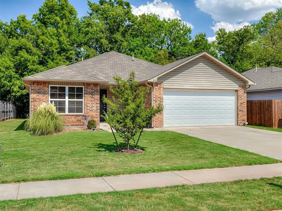 1st image of 827 Highgarden Cir