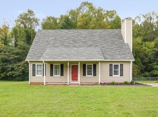 2641 Woodcreek Rd, Winston Salem, NC 27106