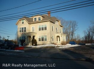 112 Hamilton St APT 2L, Southbridge, MA 01550