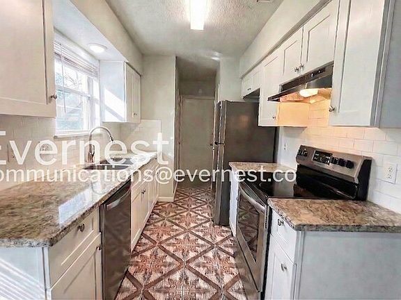 3rd image of 16311 Paso Hondo Dr