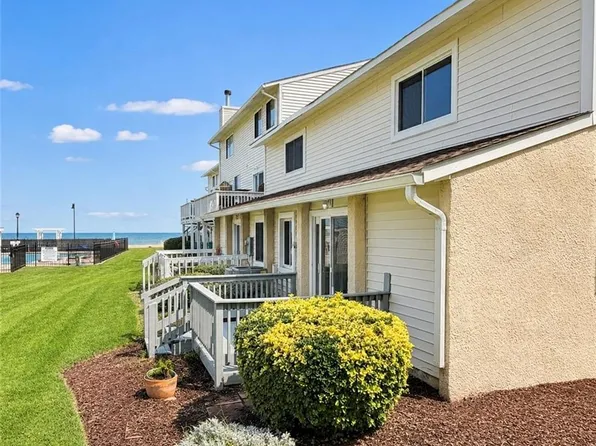 20 Cantamar Ct, Hampton, VA 23664