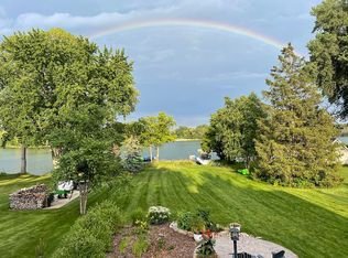 1527 14th Ave NW, New Brighton, MN 55112