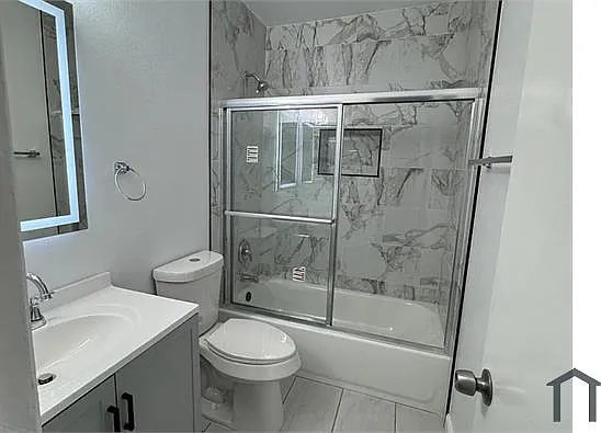 935 W Bishop St #G — Photo 5