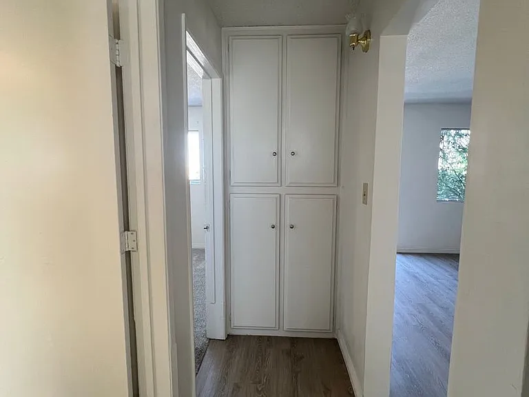 Washington Ave 512 — Photo 8