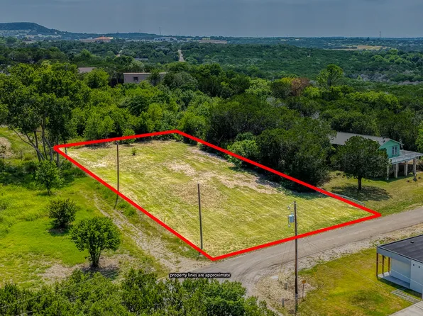 3504 Sleepy Water Rd, Granbury, TX 76048
