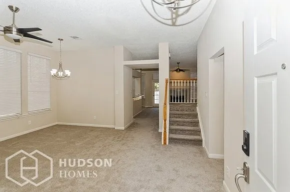 4 bed, 2.5 bath, 2002 sqft, $2,520 — Photo 4