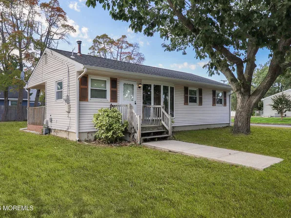 560 Bradley Boulevard, Toms River, NJ 08753