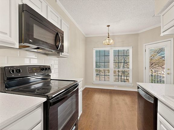 5th image of 7151 Gaston Ave APT 409