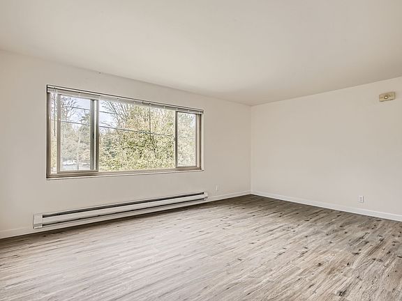 5th image of 1003 N 50th St APT 5